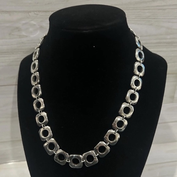 Authentic Tiffany & Co. 925 Sterling Silver Square Cushion Toggle Link Necklace - Picture 2 of 8